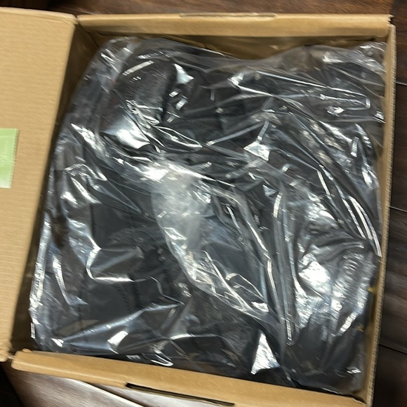 Earlde women snow boots 8 wide - Picture 10 of 11